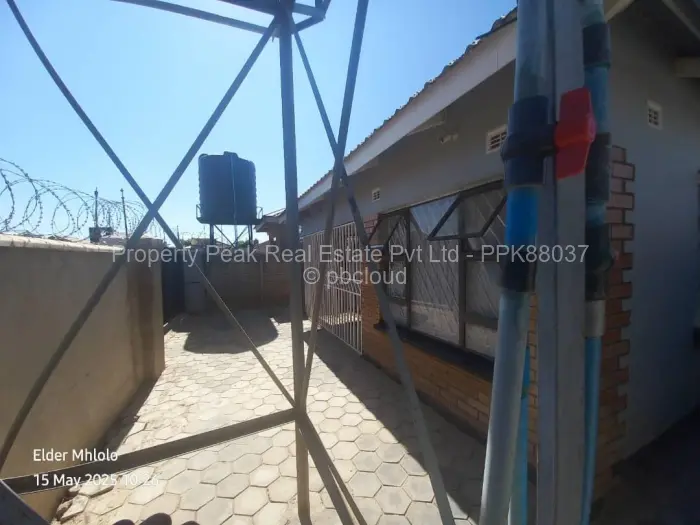 4 Bedroom House for Sale in Southlea Park, Harare