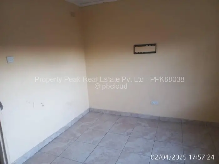 3 Bedroom House for Sale in Mainway Meadows, Harare