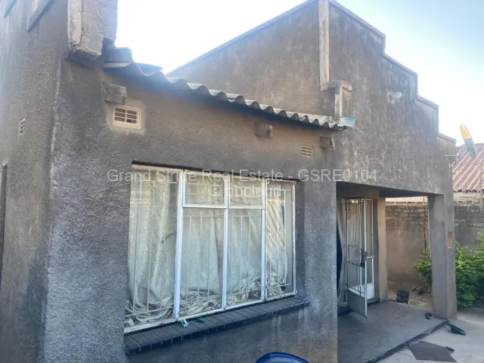 4 Bedroom House for Sale in Chitungwiza, Chitungwiza