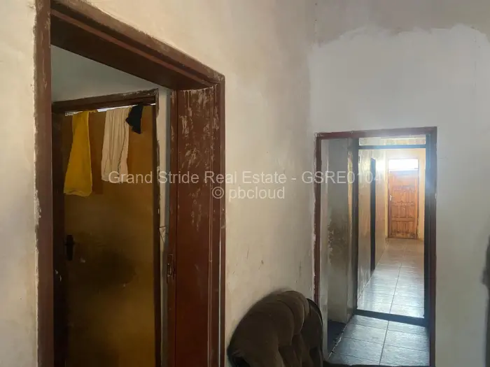4 Bedroom House for Sale in Chitungwiza, Chitungwiza