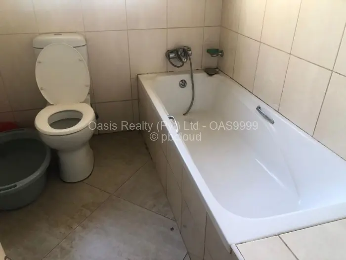 Townhouse/Complex/Cluster for Sale in Waterfalls, Harare