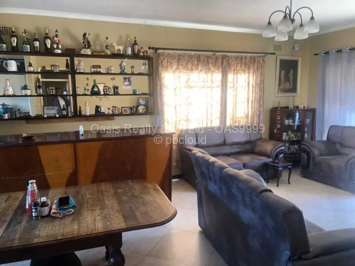 Townhouse/Complex/Cluster for Sale in Waterfalls, Harare