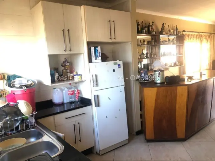 Townhouse/Complex/Cluster for Sale in Waterfalls, Harare