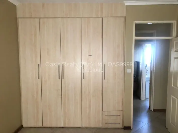 Townhouse/Complex/Cluster for Sale in Waterfalls, Harare