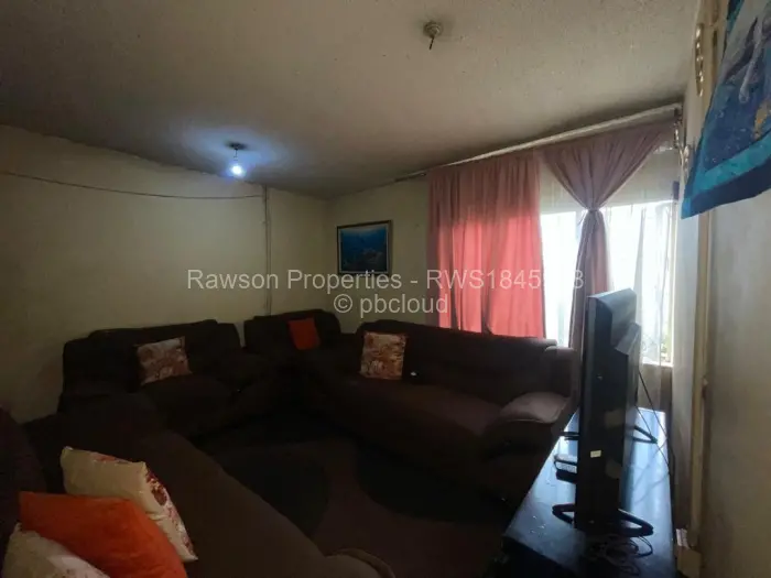 Flat/Apartment for Sale in Glen Norah, Harare