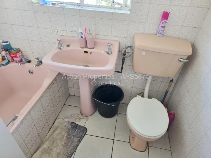 2 Bedroom Cottage/Garden Flat for Sale in Avondale, Harare