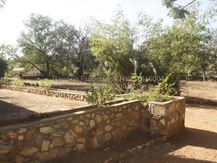 3 Bedroom House for Sale in Chiredzi, Chiredzi