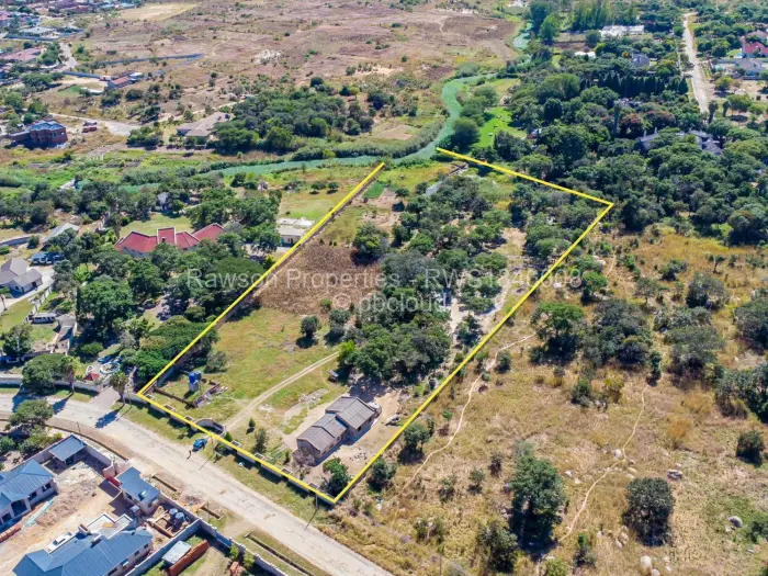 Commercial Stand for Sale in Windsor Park, Ruwa