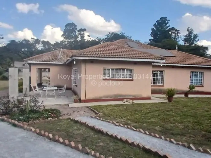 4 Bedroom House for Sale in Carrick Creagh Estate, Harare