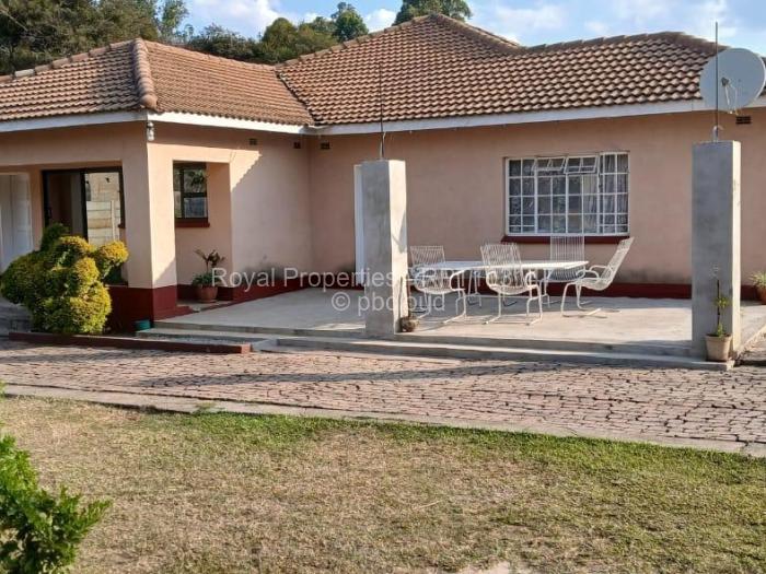4 Bedroom House for Sale in Carrick Creagh Estate, Harare