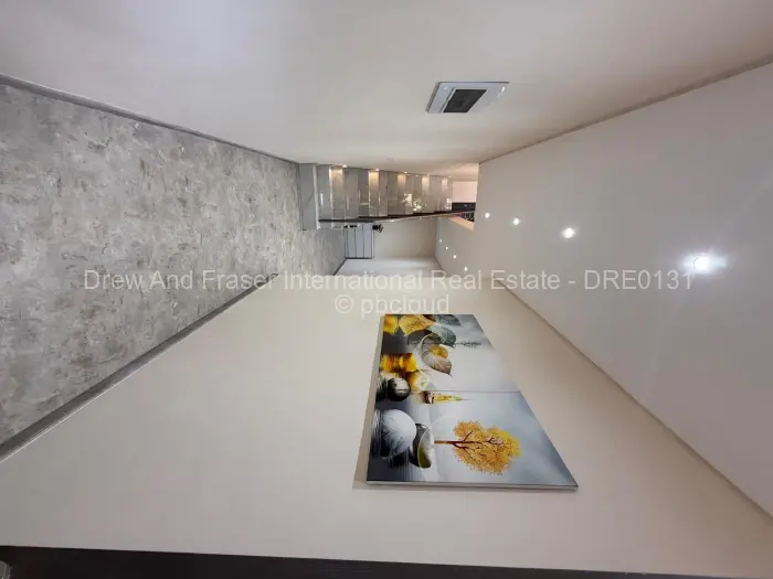 4 Bedroom House to Rent in Greystone Park