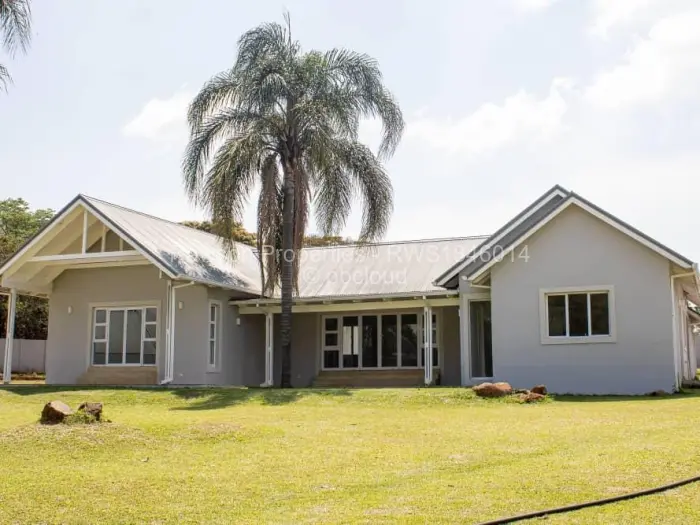 Townhouse/Cluster for Sale in Helensvale, Harare