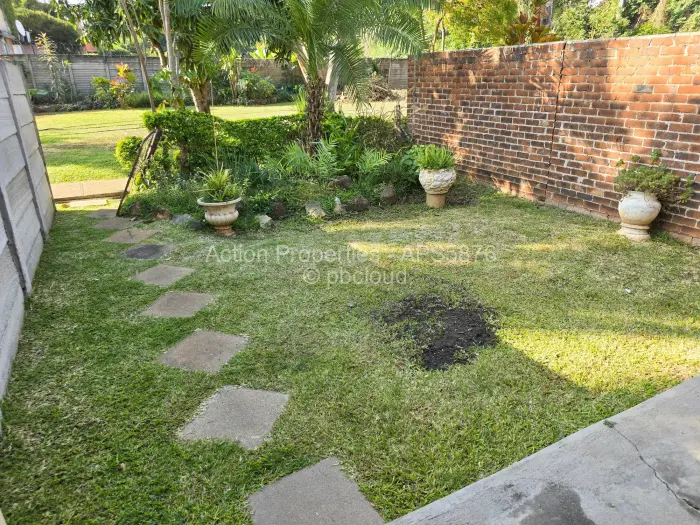 2 Bedroom Cottage/Garden Flat for Sale in Avondale, Harare