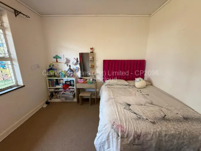 4 Bedroom House to Rent in Highlands