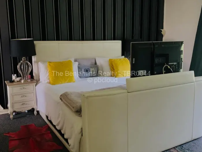 4 Bedroom House for Sale in Northwood, Harare