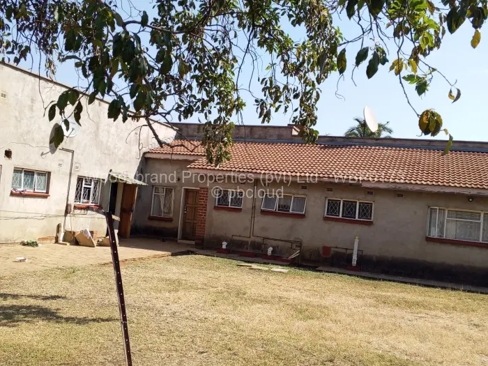 5 Bedroom House for Sale in Norton, Norton