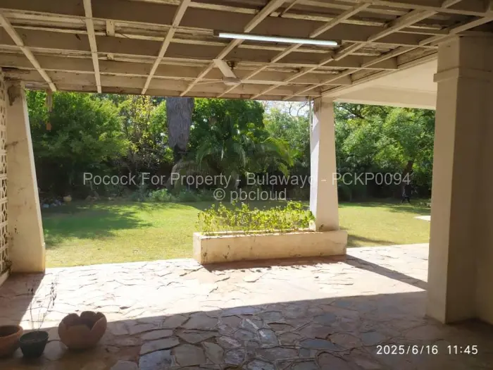 3 Bedroom House for Sale in Kumalo, Bulawayo