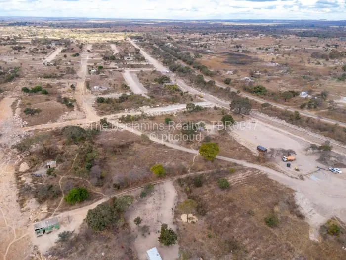 Commercial Stand for Sale in Lake Chivero, Lake Chivero