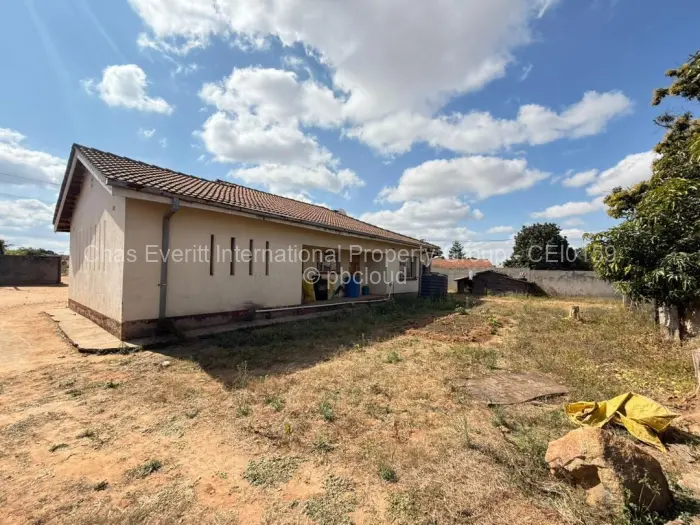 3 Bedroom House for Sale in Zimre Park, Harare