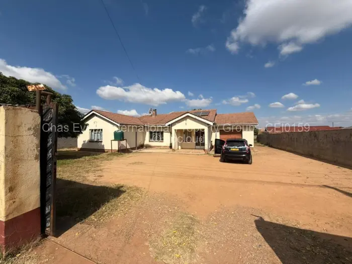 3 Bedroom House for Sale in Zimre Park, Harare