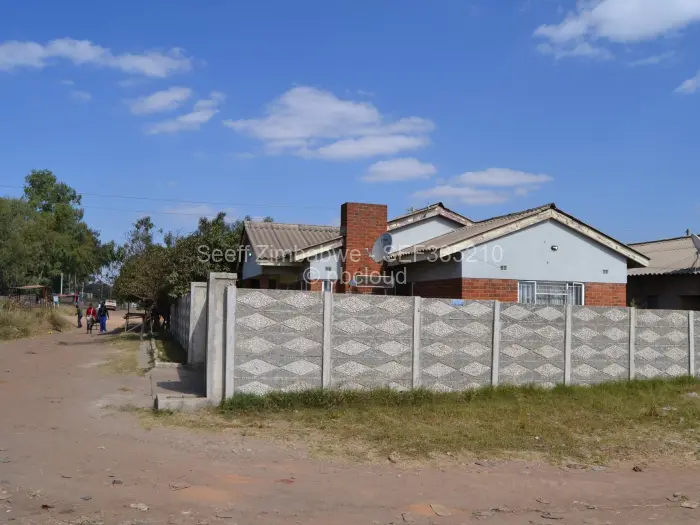 4 Bedroom House for Sale in Glen View, Harare