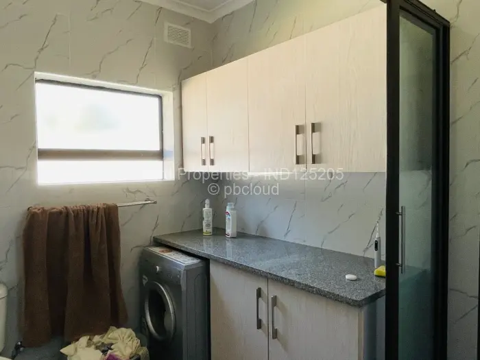 3 Bedroom House to Rent in Mount Pleasant