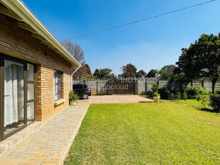 3 Bedroom House to Rent in Mount Pleasant