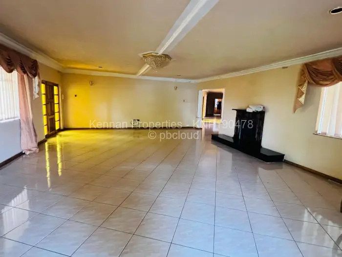 5 Bedroom House for Sale in Ballantyne Park, Harare