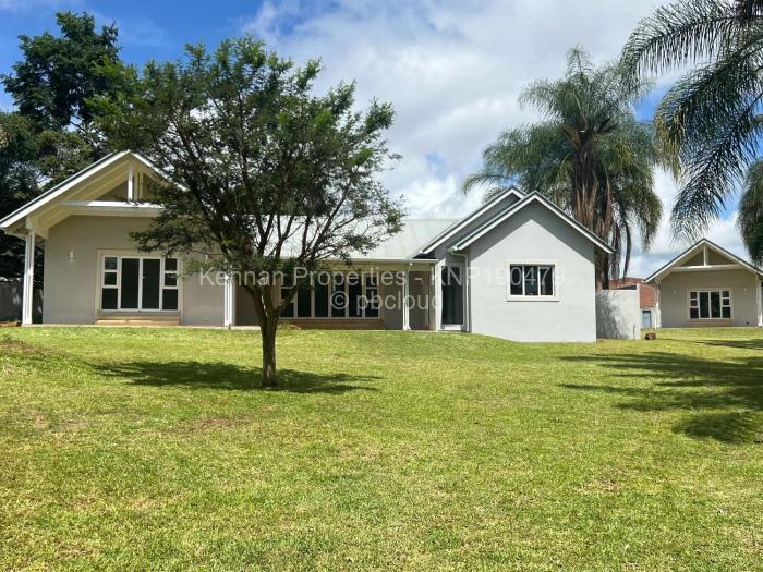 Townhouse/Cluster for Sale in Helensvale, Harare