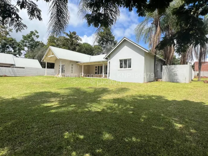 Townhouse/Complex/Cluster for Sale in Helensvale, Harare