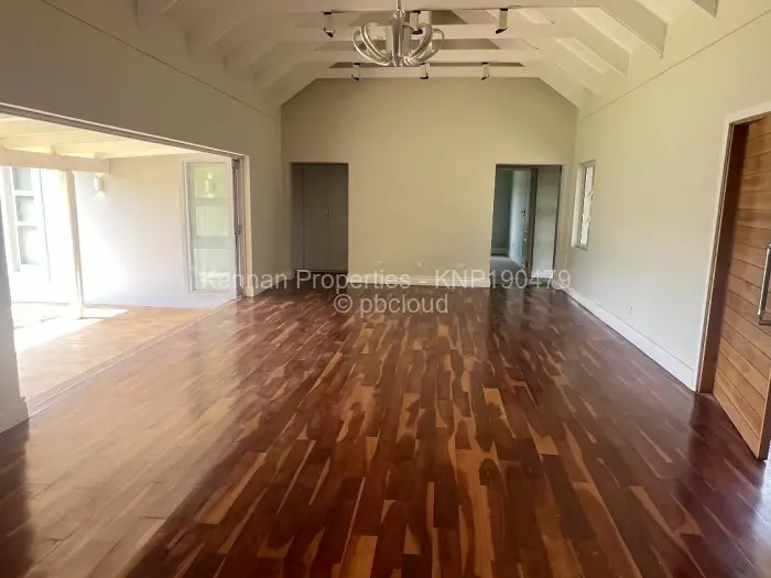 Townhouse/Complex/Cluster for Sale in Helensvale, Harare