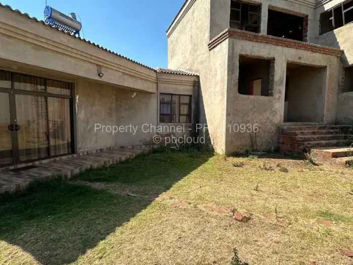 8 Bedroom House for Sale in Brookeview, Harare