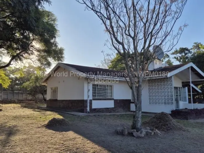 3 Bedroom House for Sale in Burnside, Bulawayo