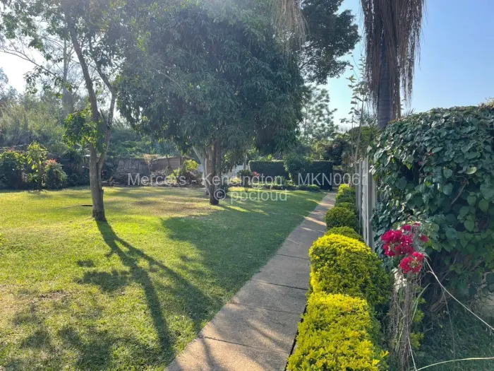 Townhouse/Complex/Cluster for Sale in Avondale, Harare