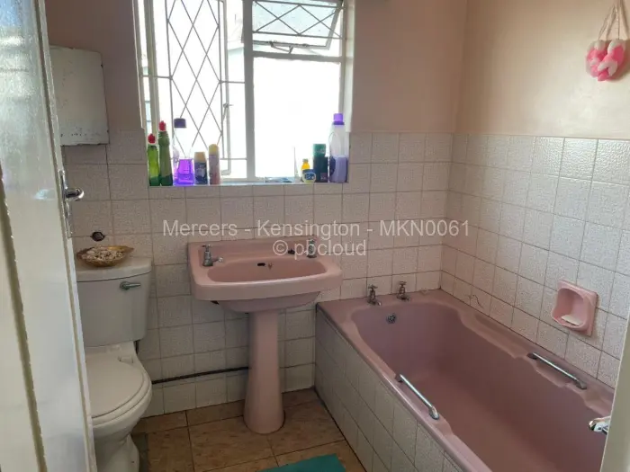 Townhouse/Complex/Cluster for Sale in Avondale, Harare