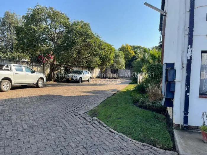 Townhouse/Complex/Cluster for Sale in Avondale, Harare