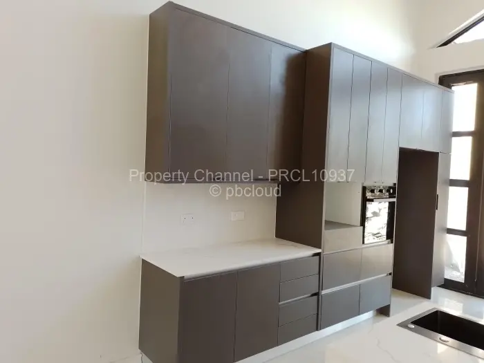 Townhouse/Cluster for Sale in Monavale, Harare