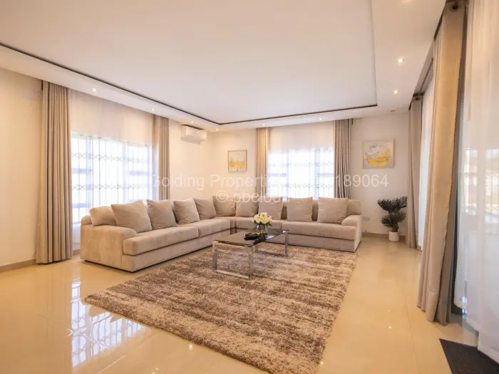 6 Bedroom House for Sale in Norton, Norton