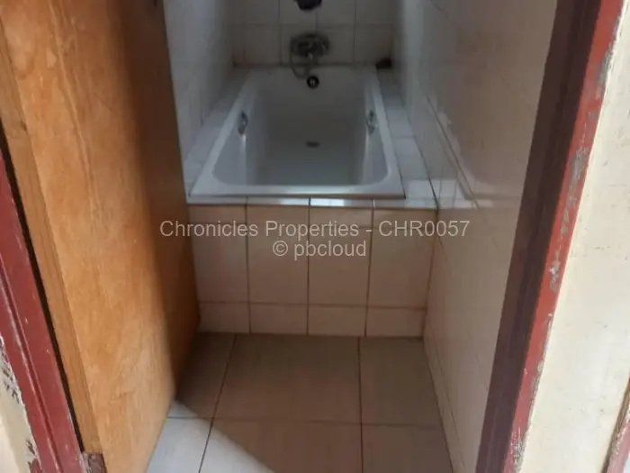 4 Bedroom House for Sale in Chitungwiza, Chitungwiza