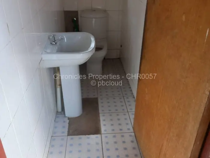 4 Bedroom House for Sale in Chitungwiza, Chitungwiza