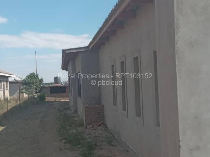 3 Bedroom House for Sale in Ruwa, Ruwa