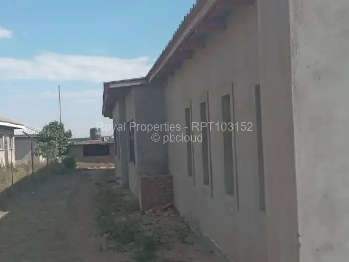 3 Bedroom House for Sale in Ruwa, Ruwa