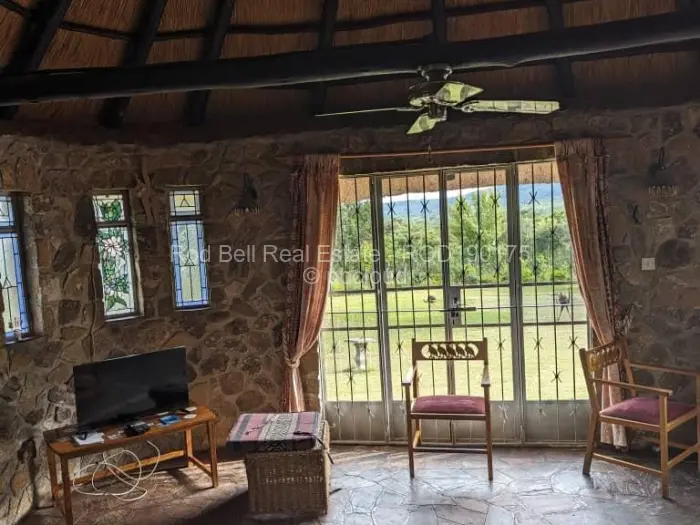 2 Bedroom Cottage/Garden Flat for Sale in Juliasdale, Juliasdale