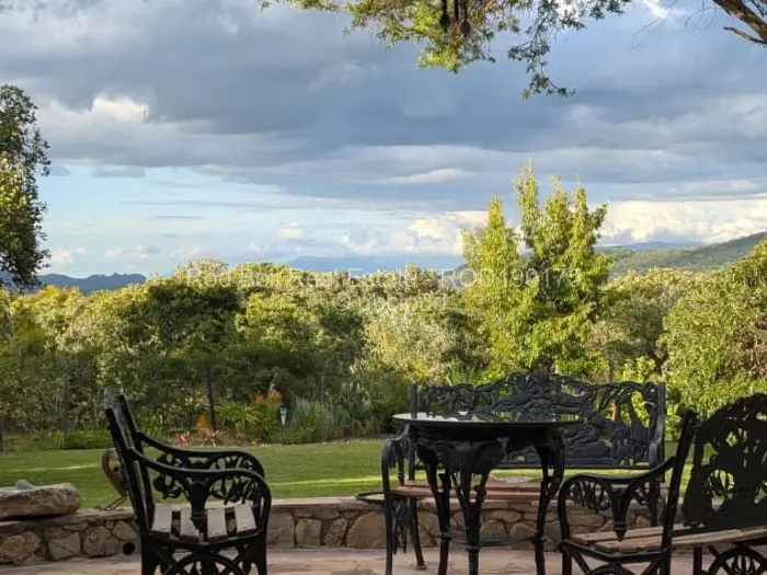 2 Bedroom Cottage/Garden Flat for Sale in Juliasdale, Juliasdale