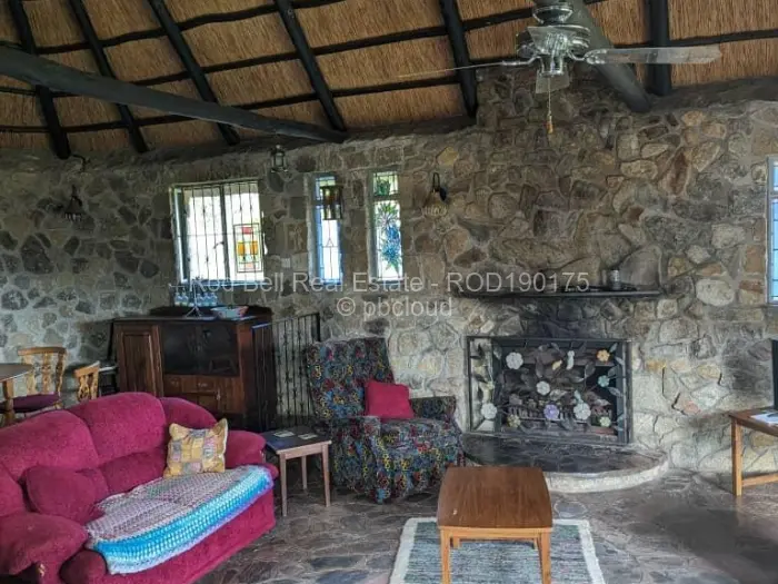 2 Bedroom Cottage/Garden Flat for Sale in Juliasdale, Juliasdale