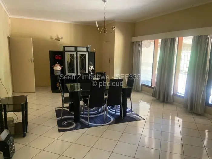 6 Bedroom House for Sale in Chiredzi, Chiredzi