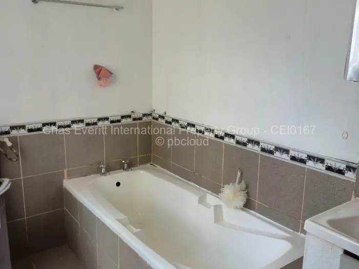 3 Bedroom House to Rent in Ruwa, Ruwa
