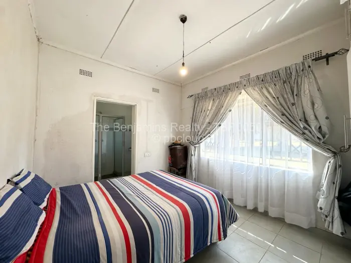 4 Bedroom House for Sale in Greendale, Harare