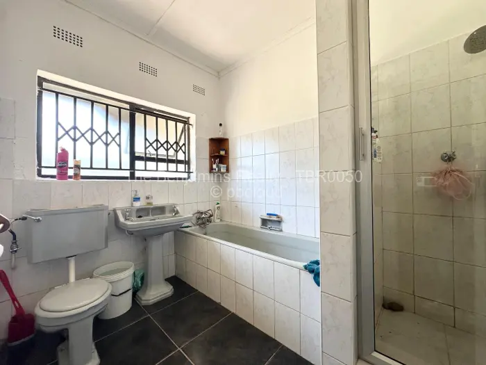 4 Bedroom House for Sale in Greendale, Harare