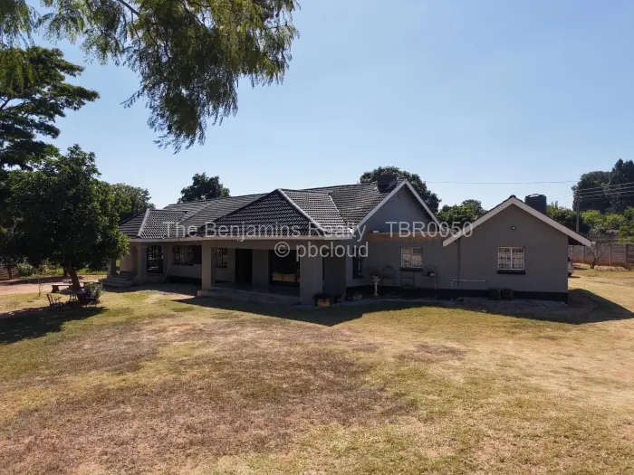 4 Bedroom House for Sale in Greendale, Harare